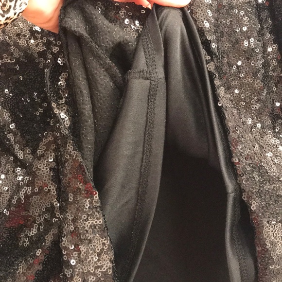 🎉Sequin Dress 🎉 - Picture 4 of 7